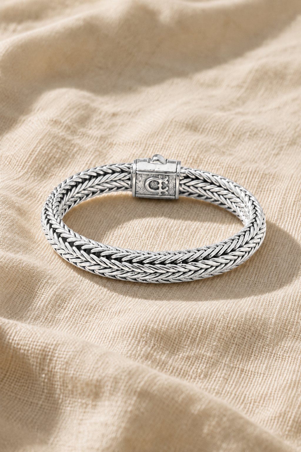 Woven bracelet — hand-linked 925 chain