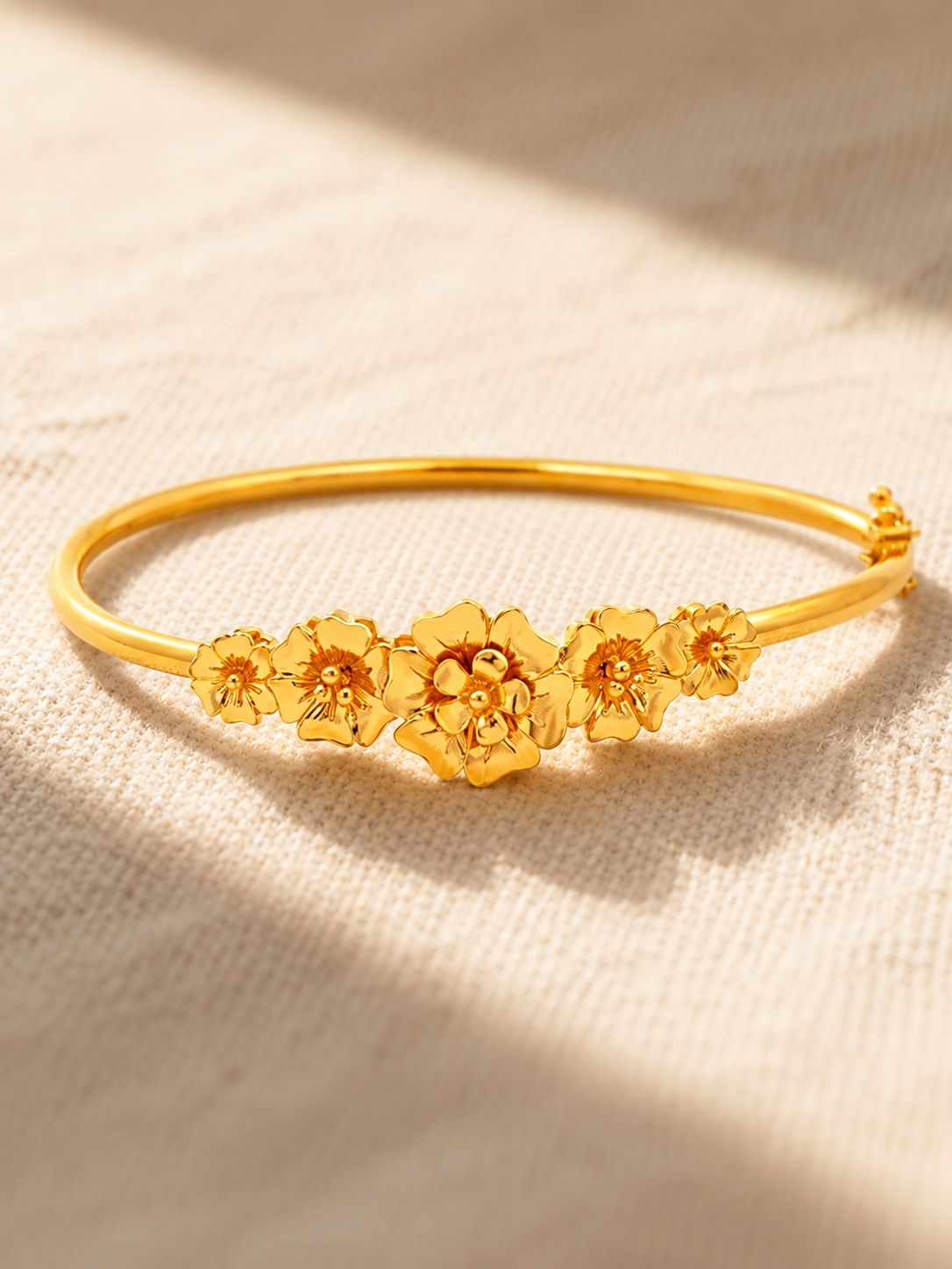 Blossom bangle — solid gold